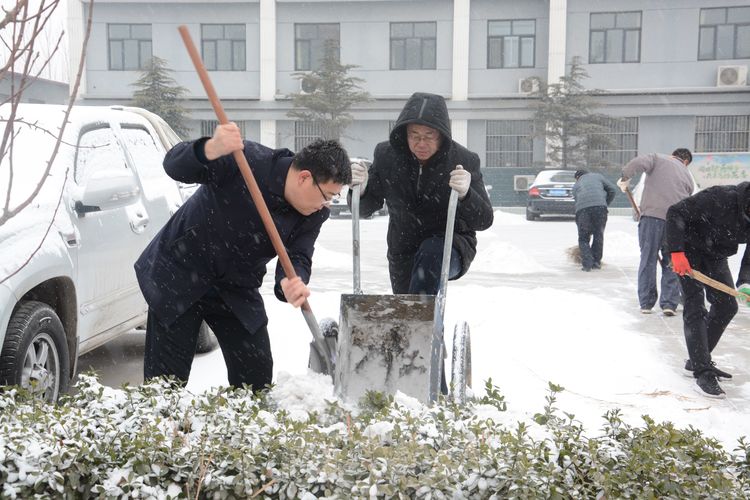 ��ѩ���� ��ůͬ�� ----���|(zh��)��˾�M���_չ����ѩ���